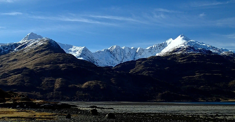 Ladhar Bheinn by Masa Sakano