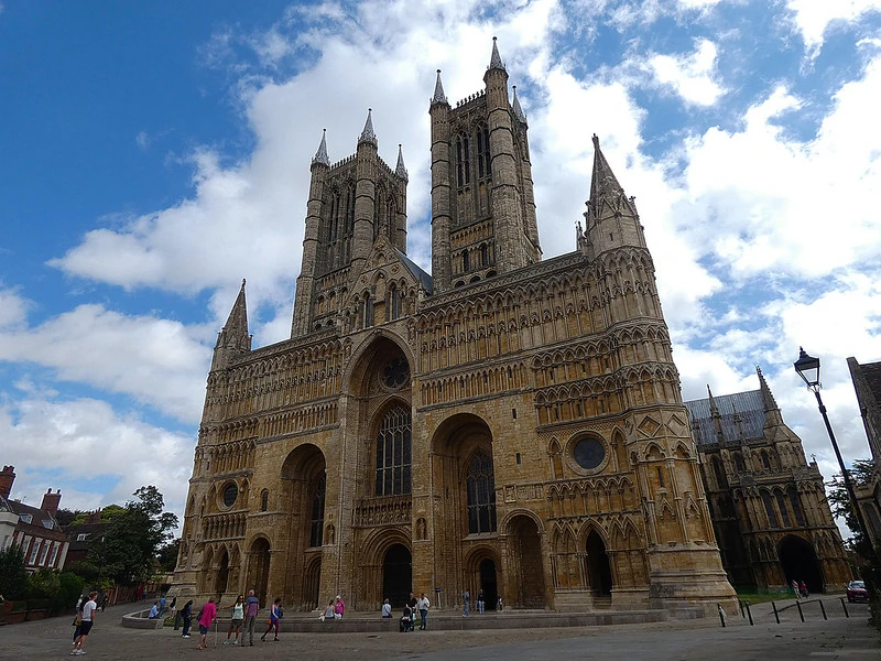 Lincoln Cathedral by concrete&fells